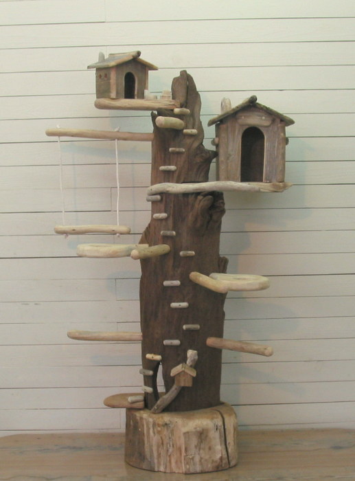大型流木バードジム（ツリーハウスオブジェな止まり木タワースタンド） - 流木アートのレットイットビー