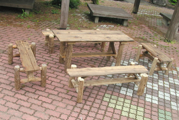 画像: 大型流木テーブル・ベンチ　　　５点セット