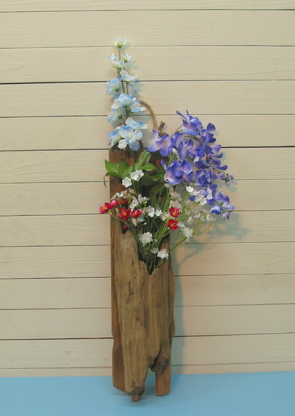 画像: 壁掛け型流木花器