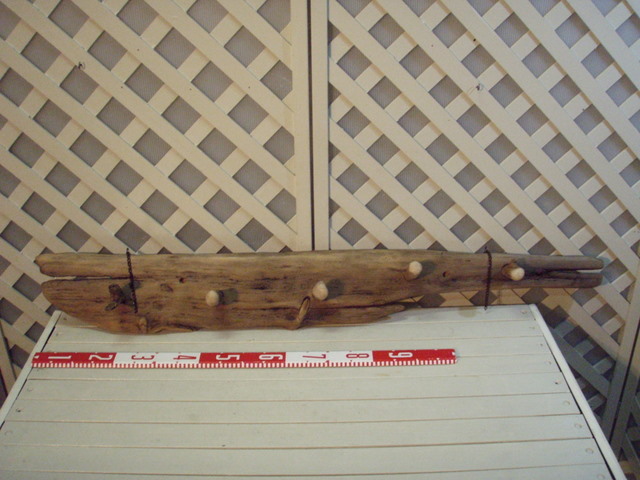 画像: 流木フックボード