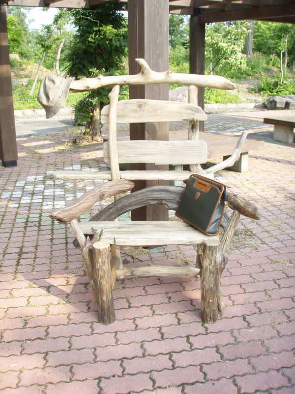 流木椅子 - 流木アートのレットイットビー